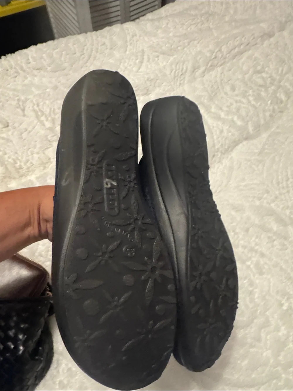 N/A navy slip